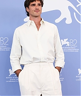 827.jpg