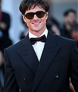 Filename=0715.jpg
Filesize=1147KiB
Dimensions=1333x2000
Date added=Aug 30, 2025 0715.jpg
