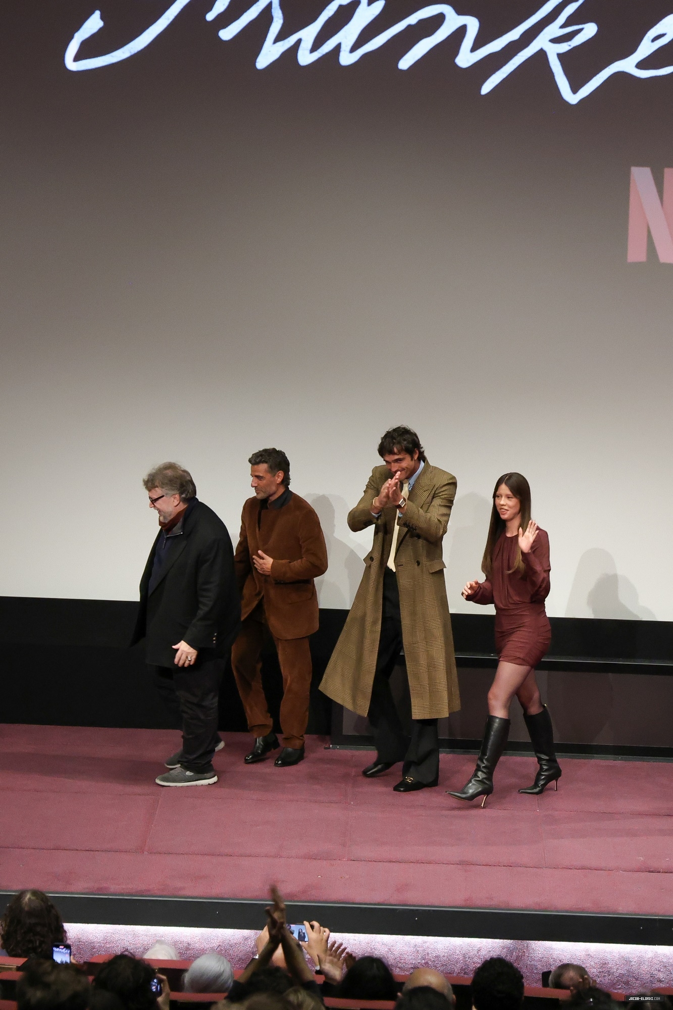 103.jpg